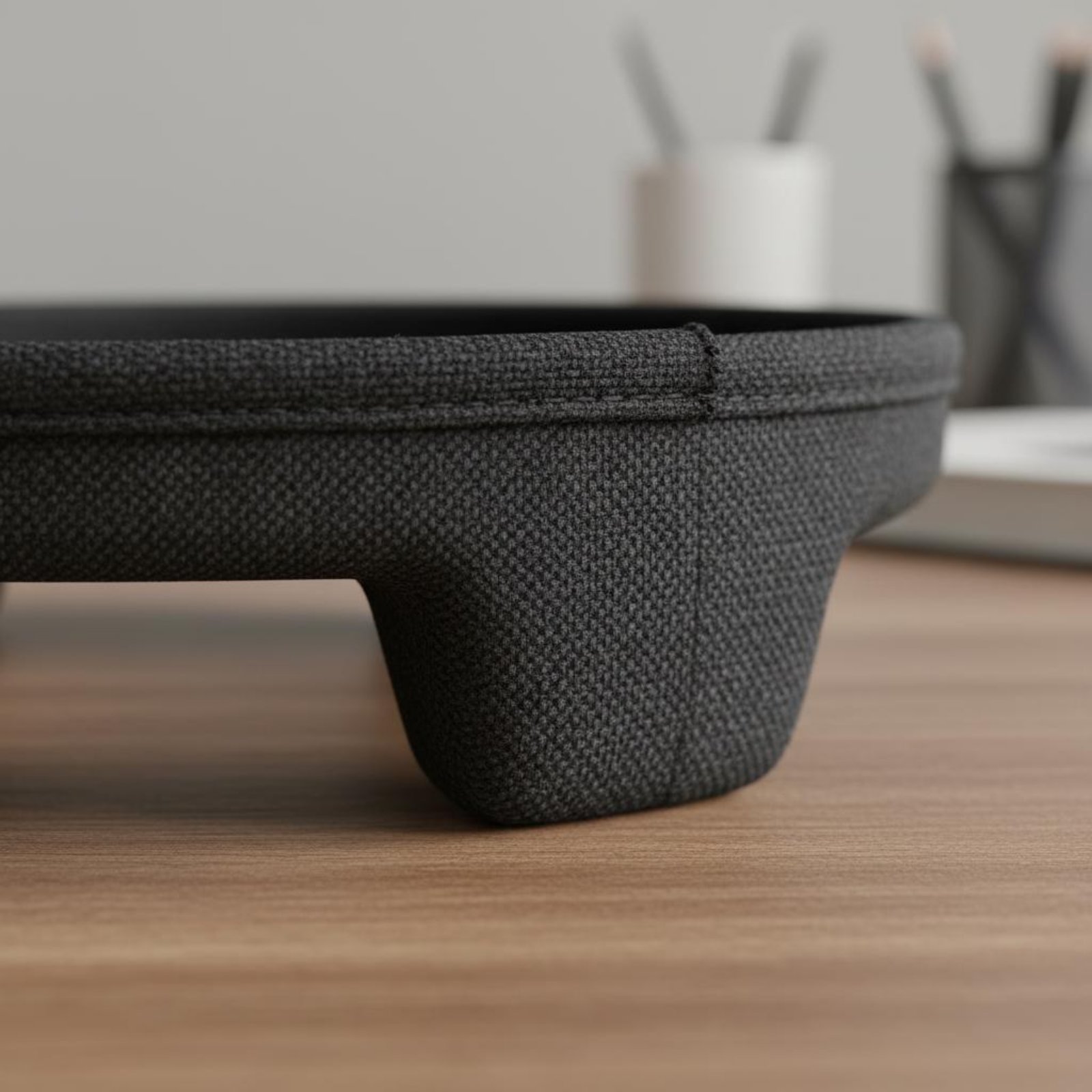 Aura Studio Standı Titreşim Ön - Home Office Minimalist incelemesi ve fiyatı